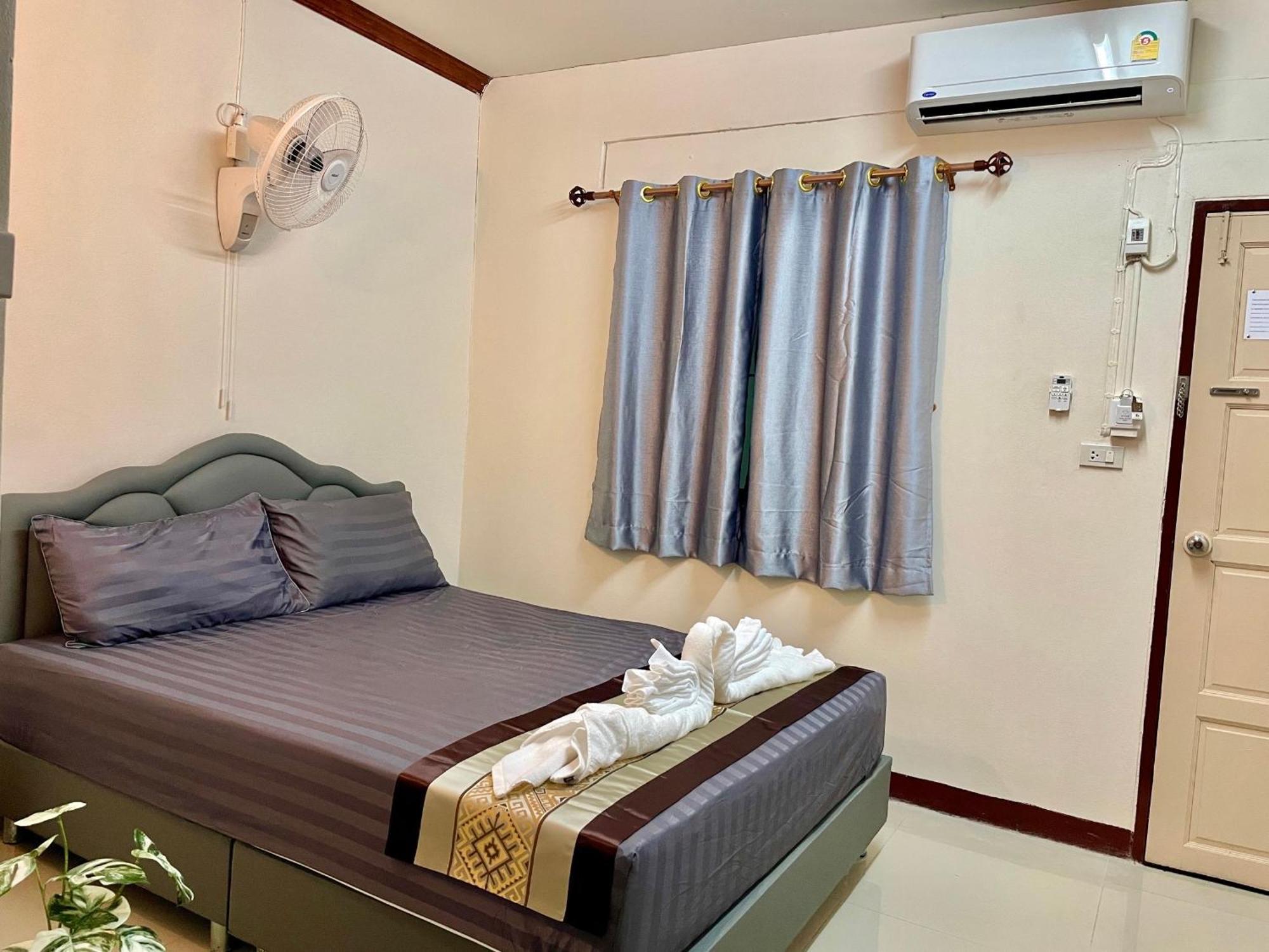 2B Cozy Hostel ตรัง Exteriér fotografie